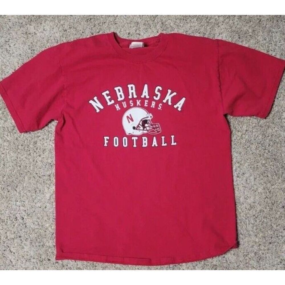 Nebraska‎ Football T Shirt Size Medium